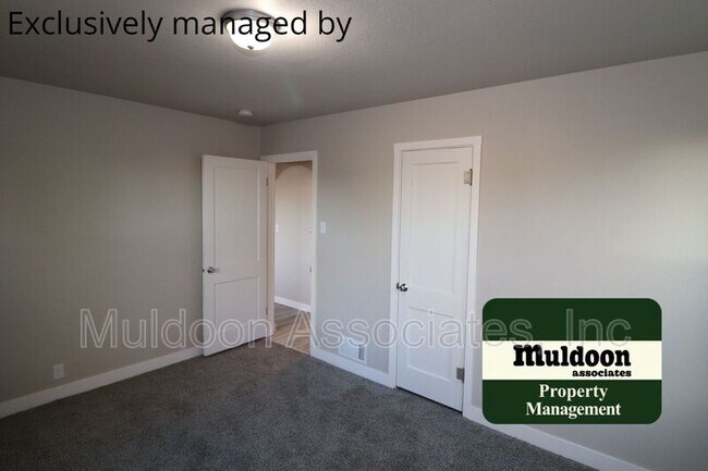 Building Photo - 2829 2nd Ave