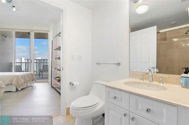 Building Photo - 3200 N Ocean Blvd