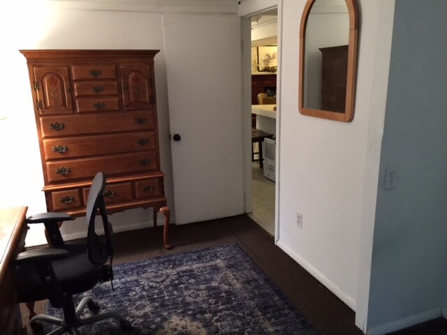 Building Photo - 10 Woodchuck Ln