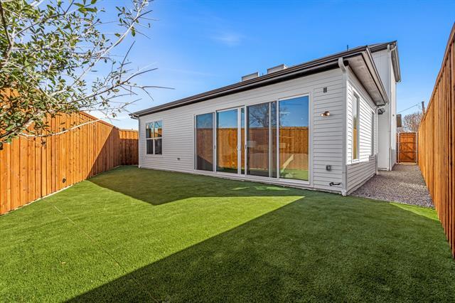 Building Photo - 1619 Bayside St