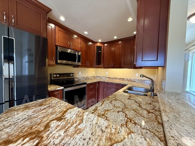 Building Photo - 2657 Kentworth Way