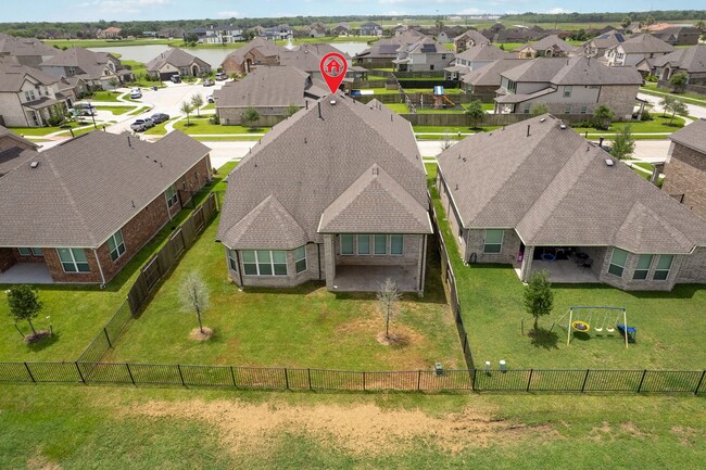 Building Photo - 75 Carmel Dr
