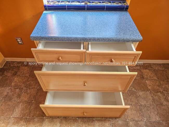 Building Photo - Exquisite Home among the Oak Trees