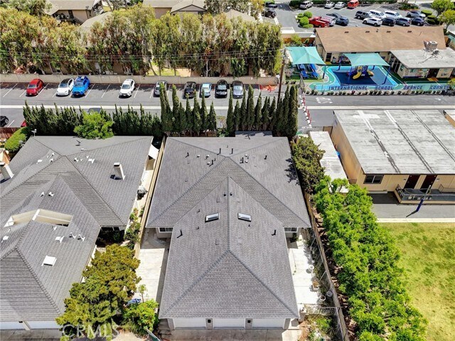 Building Photo - 404 E Glendale Dr