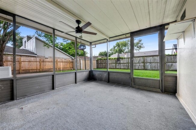 Building Photo - 6631 Villarreal Dr