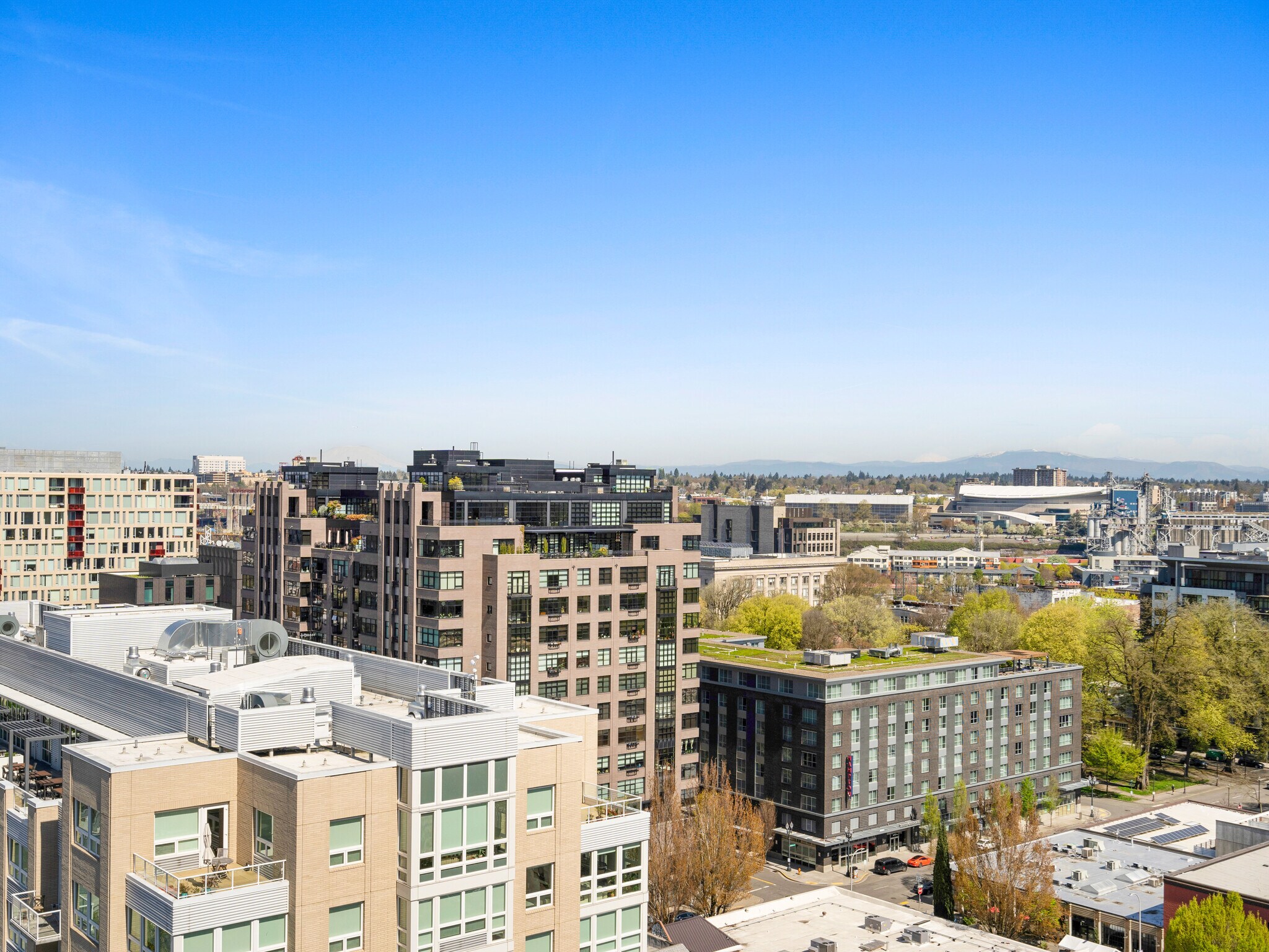 Building Photo - 1025 NW Couch St