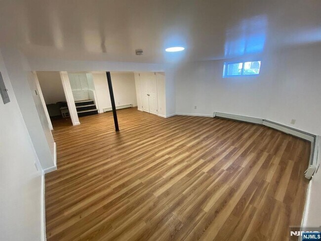 Building Photo - 29 High St