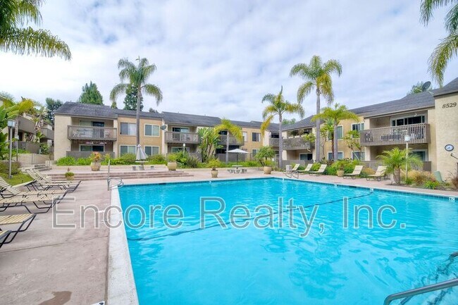 Building Photo - 8545 Villa La Jolla Dr