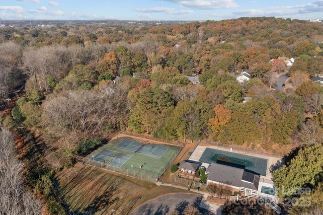 Building Photo - 7204 Killingdeer Ln