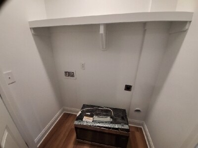 Building Photo - 2048 Rice St