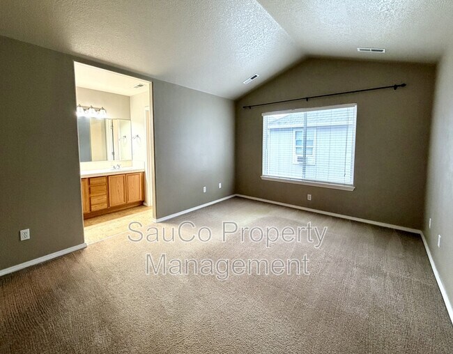 Building Photo - 4299 SE Averi Ct