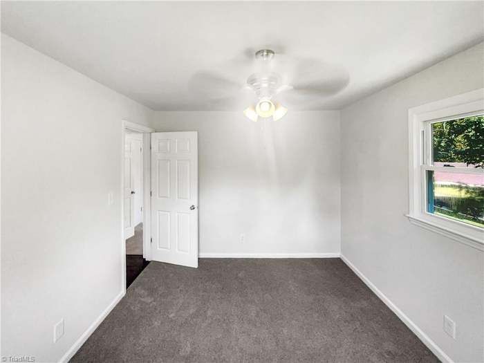 Building Photo - 2030 Chesapeake Dr