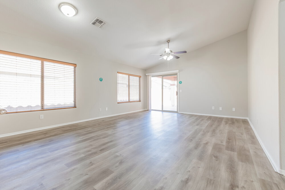 Building Photo - 3834 E Longhorn Dr