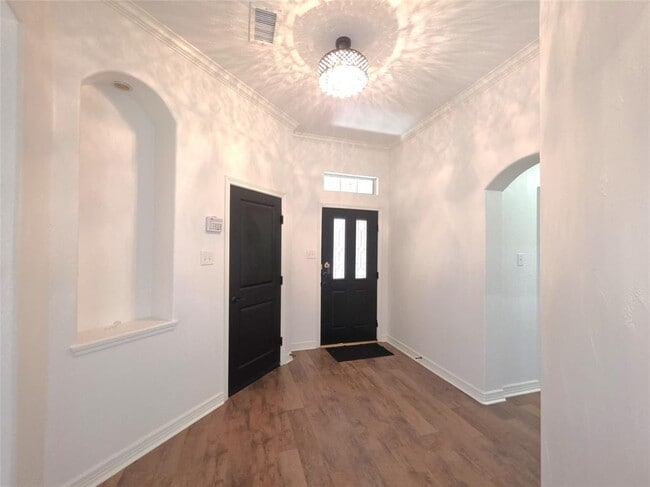 Building Photo - 126 S Millport Cir