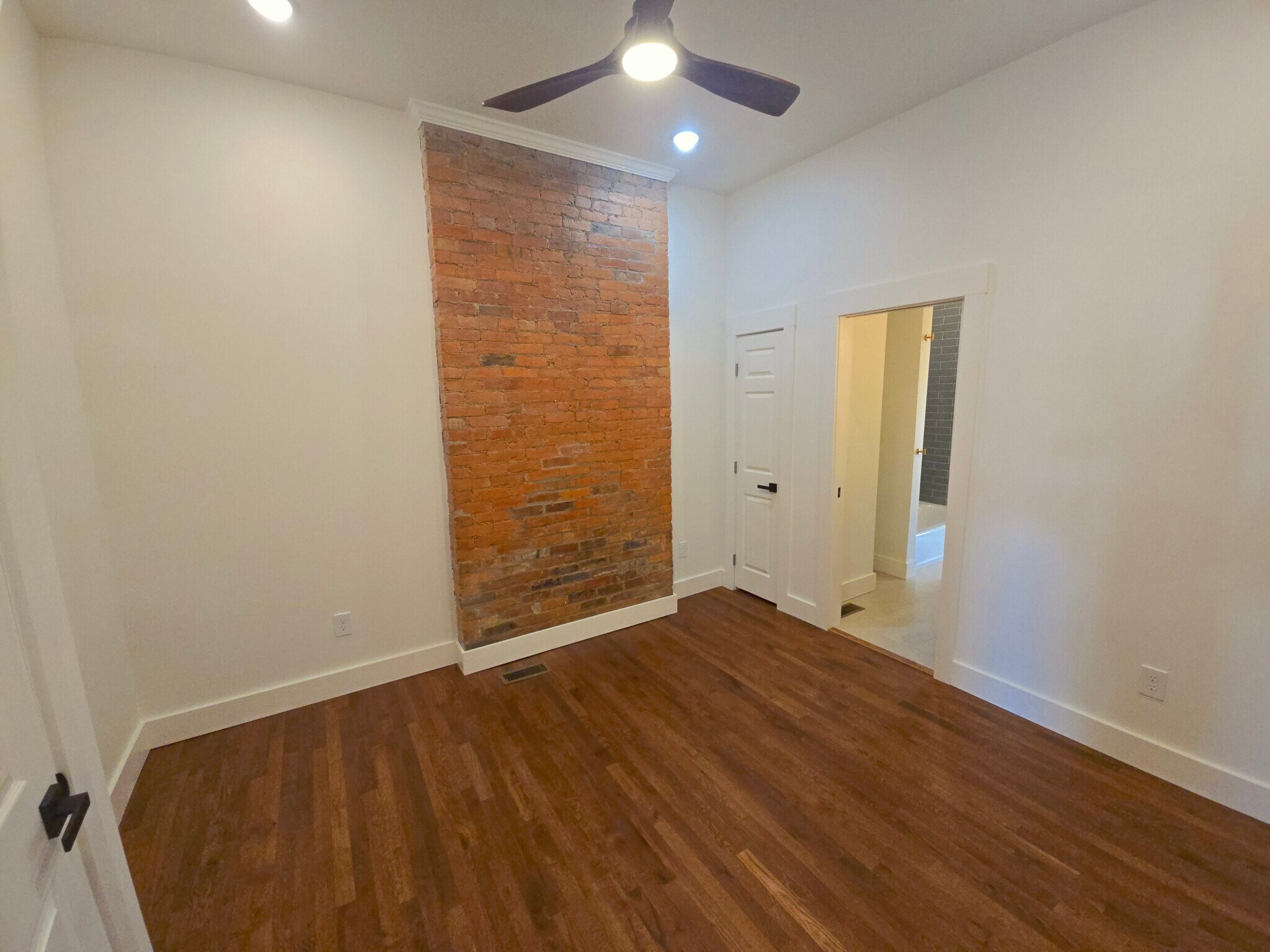 Building Photo - 1207 Lee St