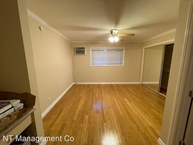 Building Photo - 1 br, 1 bath Apartment - 10876 Palms Blvd....