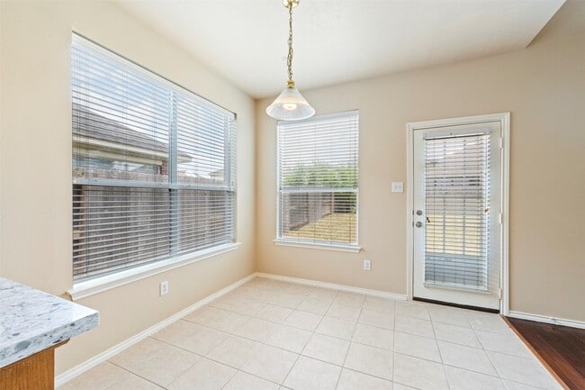 Building Photo - 7218 Broadelm Dr