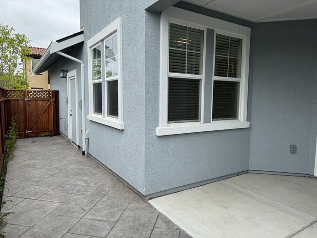 Building Photo - Wonderful Two Story 3 Bedroom Home Located in East Garrison