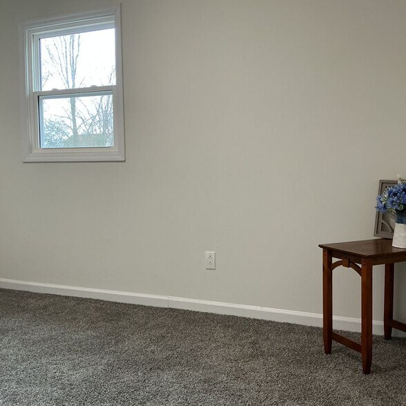 Building Photo - 4910 Pine Hall Rd