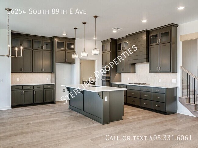 Building Photo - 16254 S 89th E Ave
