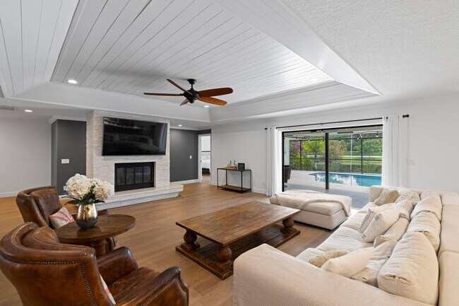Building Photo - 12931 N Normandy Way