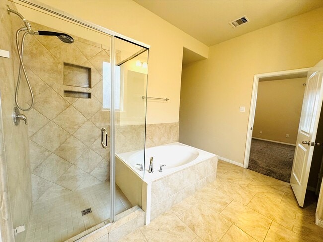 Building Photo - 23607 Tirino Shores Dr