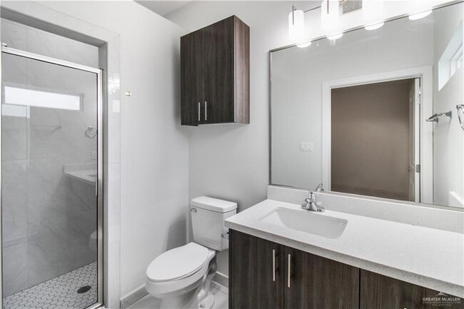 Building Photo - 18 Inspiration Rd