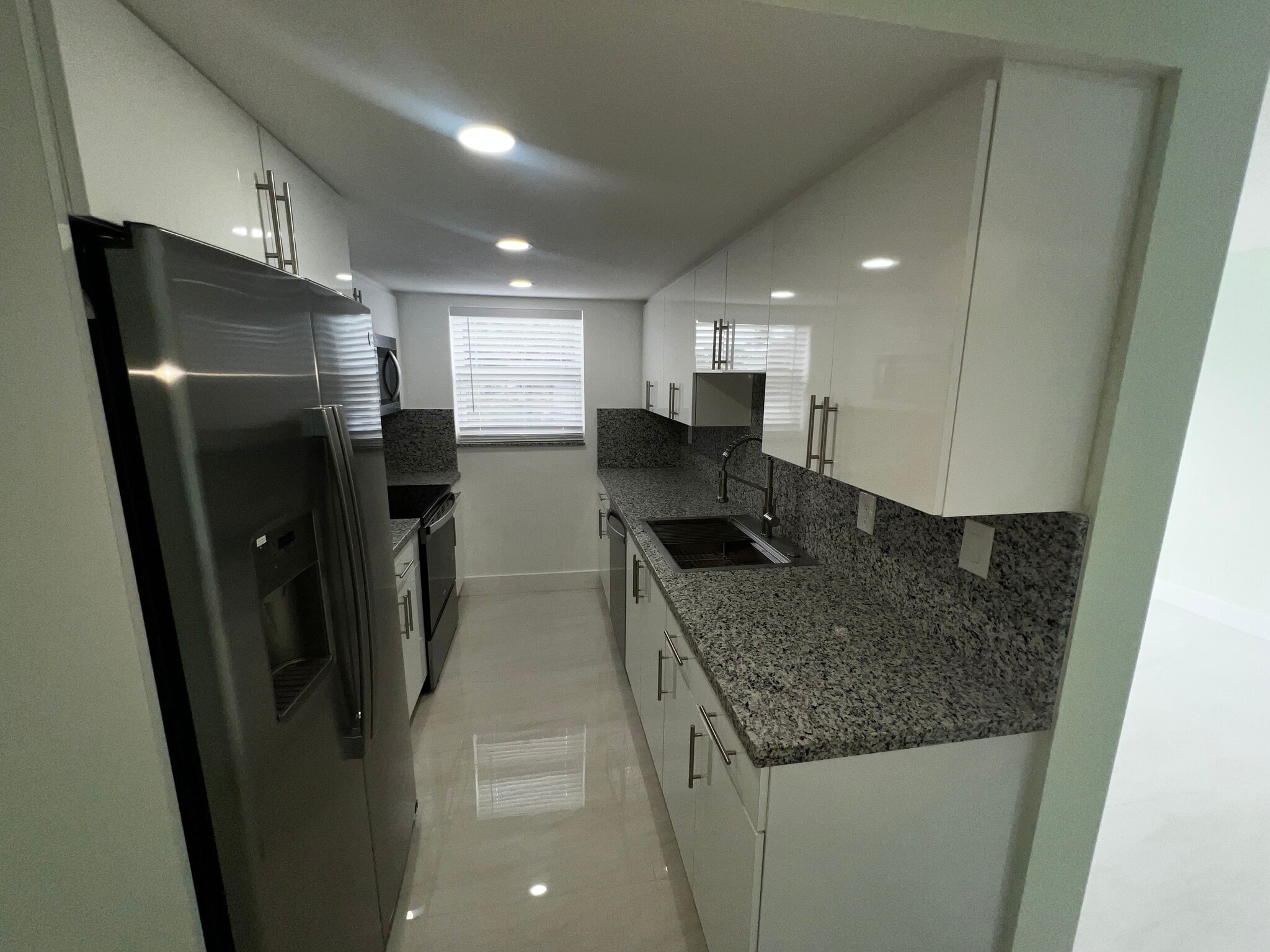 Building Photo - 9300 W Flagler St