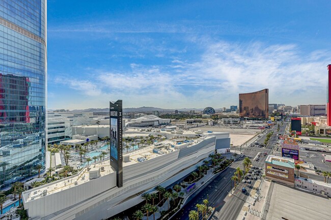 Building Photo - Sky Las Vegas 3405