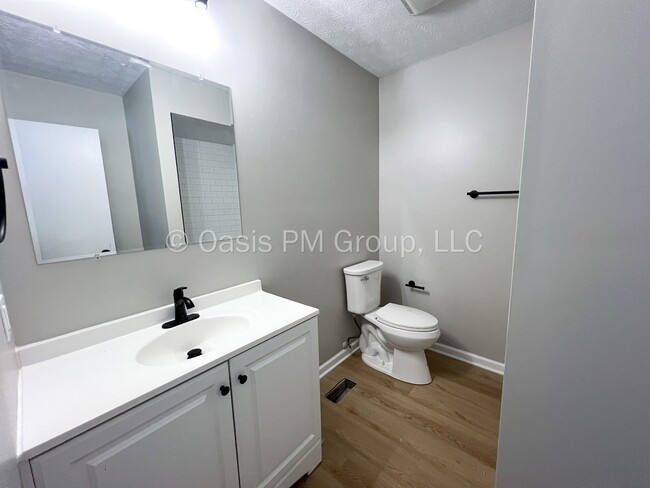 Building Photo - 3372 Willington Dr