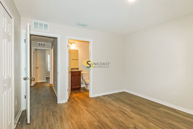 Building Photo - 7239 Midway Terrace