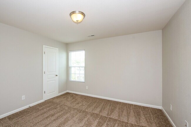 Building Photo - 4621 Montelena Dr