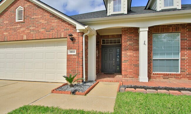 Building Photo - 2802 Parkeston Dr