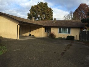 Building Photo - 286a