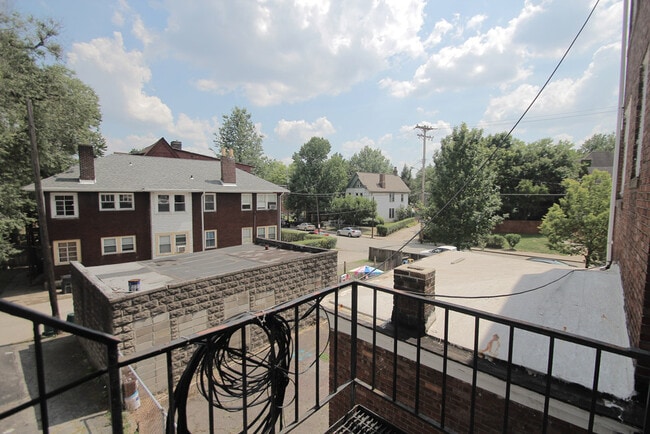 Building Photo - 319 S Trenton Ave