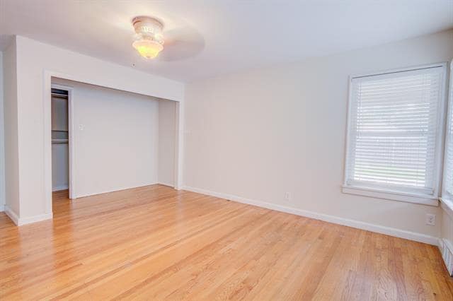 Building Photo - 6307 Kenwood Ave