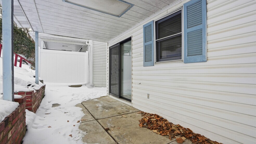 Building Photo - 19 Arnold St