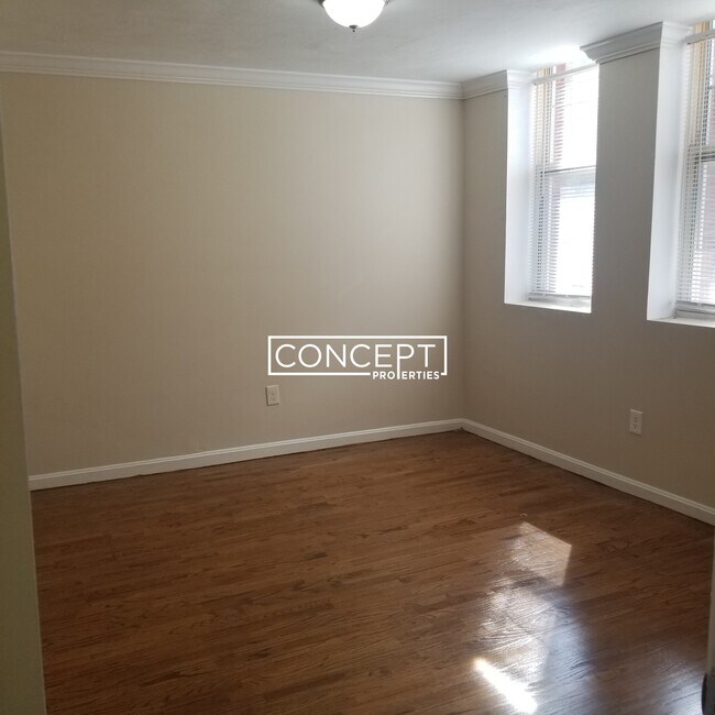 Building Photo - 712 Shawmut Ave