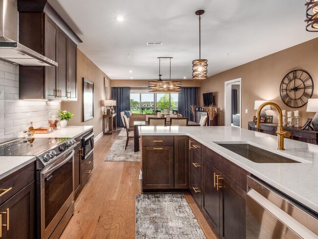 Building Photo - 5211 Highpointe Lakes Dr