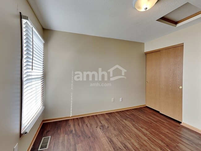 Building Photo - 7711 Powers Ridge Dr