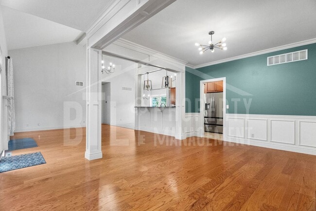Building Photo - 3 Bedroom/2 Bath Duplex in Stonebridge Vil...