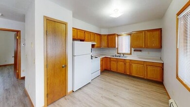 Building Photo - 1943 E Capitol Ave