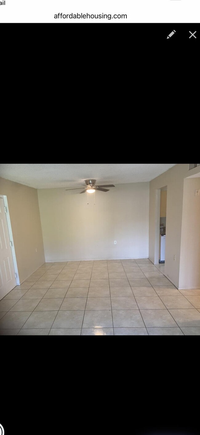 Building Photo - 1127 Lake Terry Dr