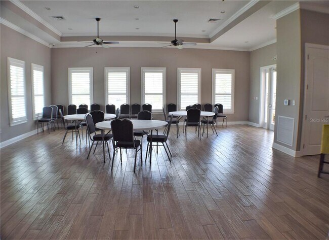 Building Photo - 11819 Brookside Dr