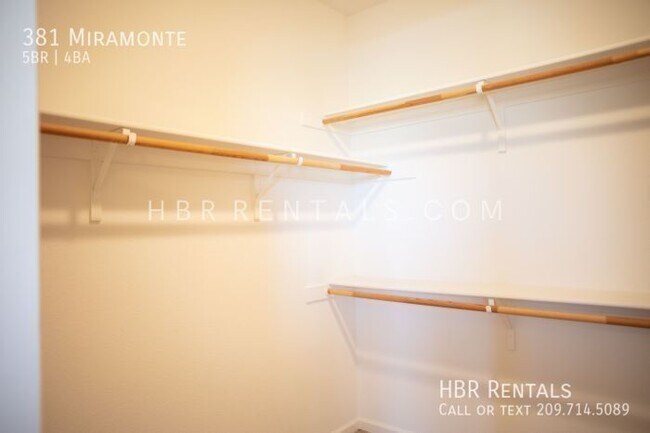 Building Photo - 381 Miramonte-