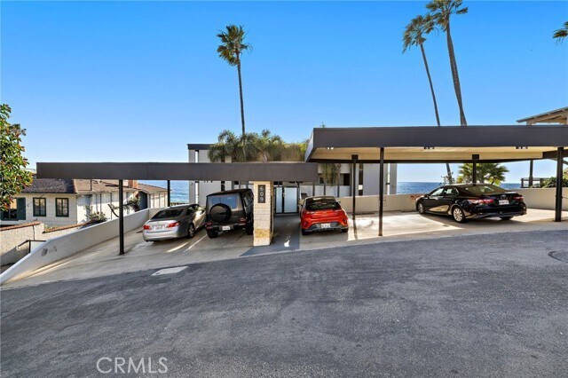 Building Photo - 609 Sleepy Hollow Ln