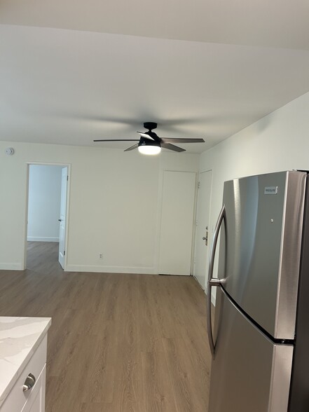 Building Photo - 5259 Corteen Pl