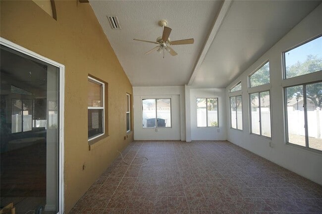 Building Photo - 6921 Jamestown Manor Dr