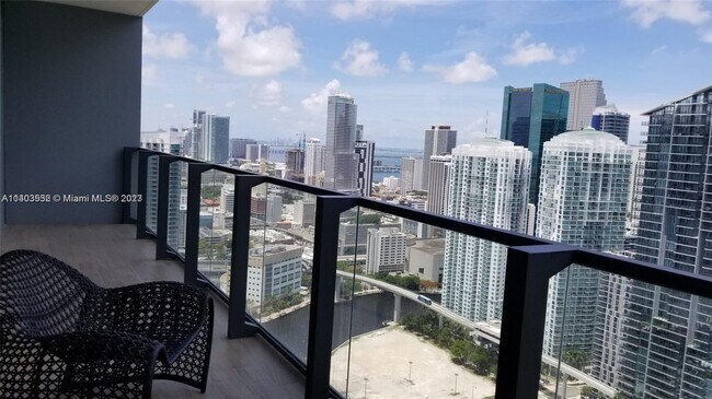 Building Photo - 88 SW 7th St