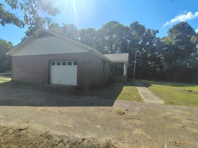 Building Photo - 485 Fayette Corner Dr